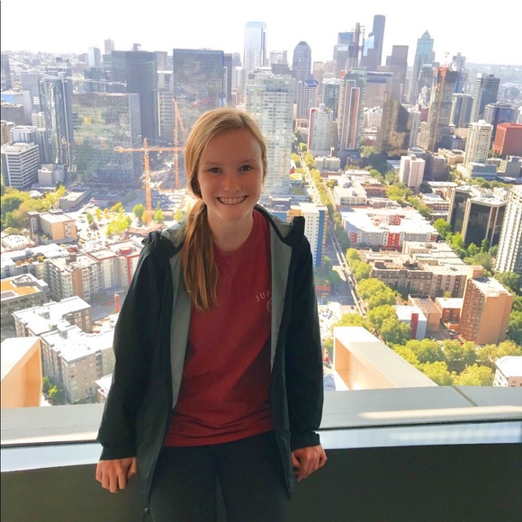 Meet your Posher, Josie - Picture 1 of 1